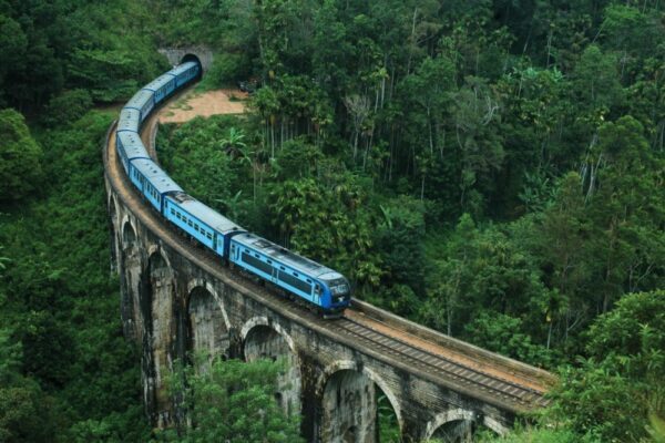 Nine arch bridge Sri Lanka